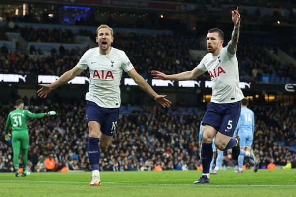  利物浦补时绝杀热刺，红军延续争冠强劲势头